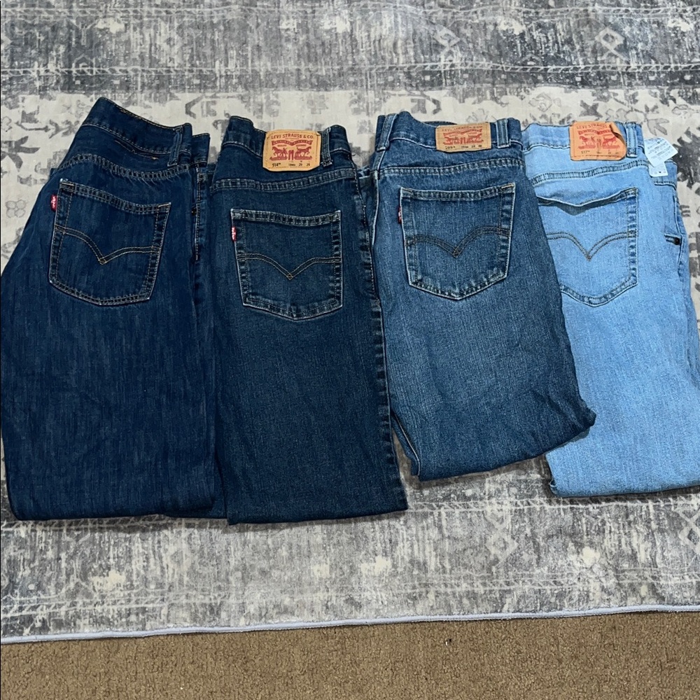 Levi's Men's Straight Jeans - Dark to Light Blue lot of 4 sizes are 29 and 28